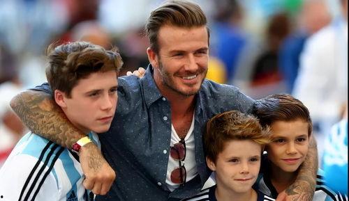 小贝饿了视频吃瓜是真的吗,真相揭秘