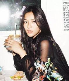 刘雯视频吃瓜是真的吗还是假的,真相还是炒作？