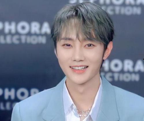 赵品霖路人吃瓜视频,揭秘明星私下生活瞬间