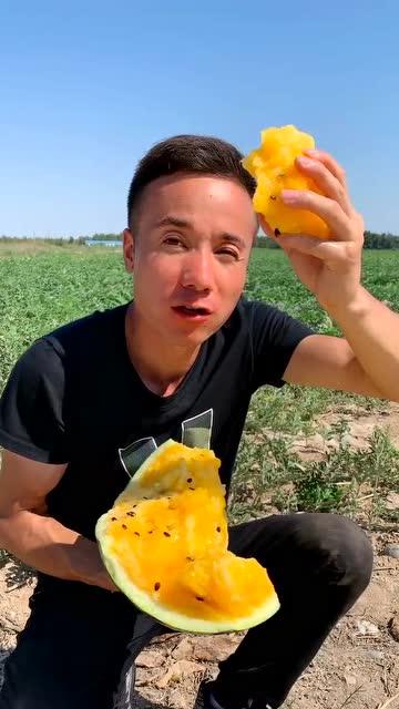 世界上最爽的吃瓜视频,笑料横飞，快来一睹为快！